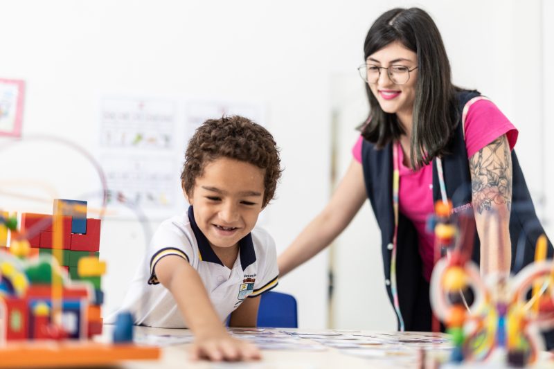 Conheça o trabalho do Atendimento Educacional Especializado desenvolvido na rede de Navegantes