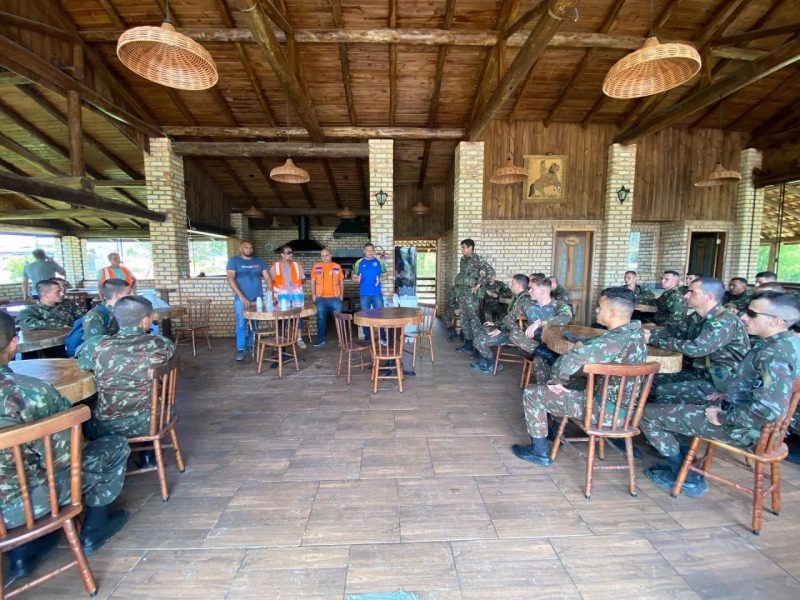 Uma equipe do ex&eacute;rcito chegou na sexta-feira no munic&iacute;pio – Foto: Prefeitura Santo Amaro/Divulga&ccedil;&atilde;o/ND