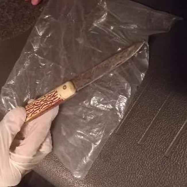 Arma branca utilizada na agress&atilde;o foi recolhida pela Pol&iacute;cia – Foto: Pol&iacute;cia Militar/Divulga&ccedil;&atilde;o/ND