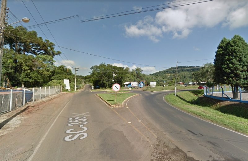 O suspeito transitava pela SC-355, em Iomer&ecirc;, quando chamou aten&ccedil;&atilde;o da pol&iacute;cia. &mdash; Foto: Google Maps/Reprodu&ccedil;&atilde;o/ND