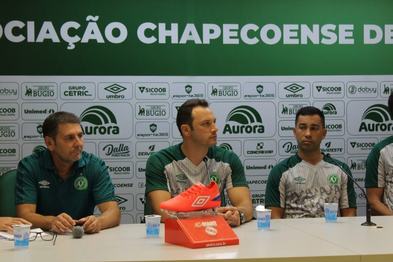 Bruno Pivetti &eacute; apresentado na Chapecoense – Foto: Julliana Paulino/ACF/ND