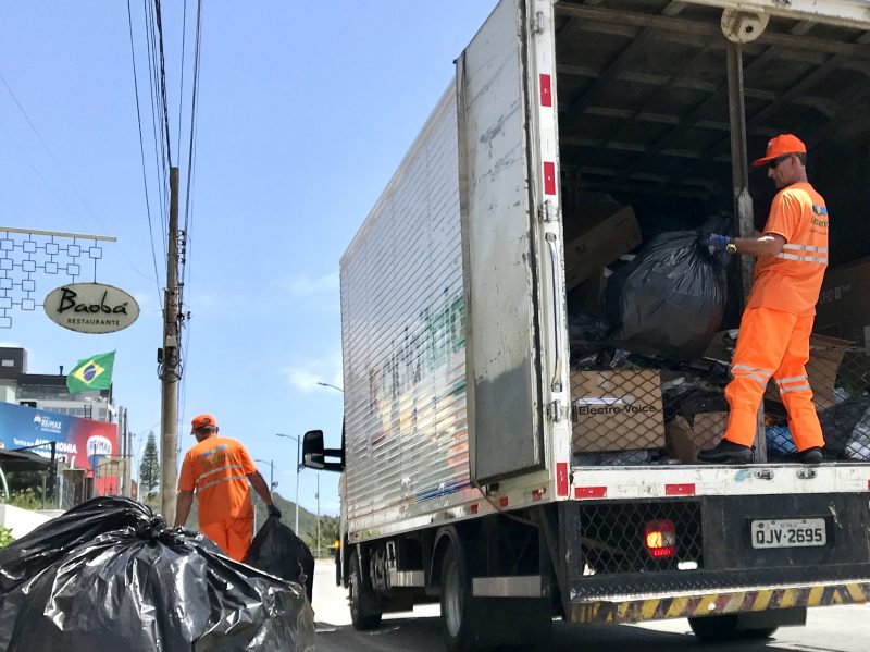 Itaja&iacute; intensifica limpeza nas praias e coleta seletiva para o ver&atilde;o – Foto: Prefeitura de Itaja&iacute;/Divulga&ccedil;&atilde;o/ND