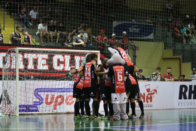 Com empate, JEC Futsal est&aacute; fora do Catarinense – Foto: Juliano Schmidt/JEC Futsal/Divulga&ccedil;&atilde;o