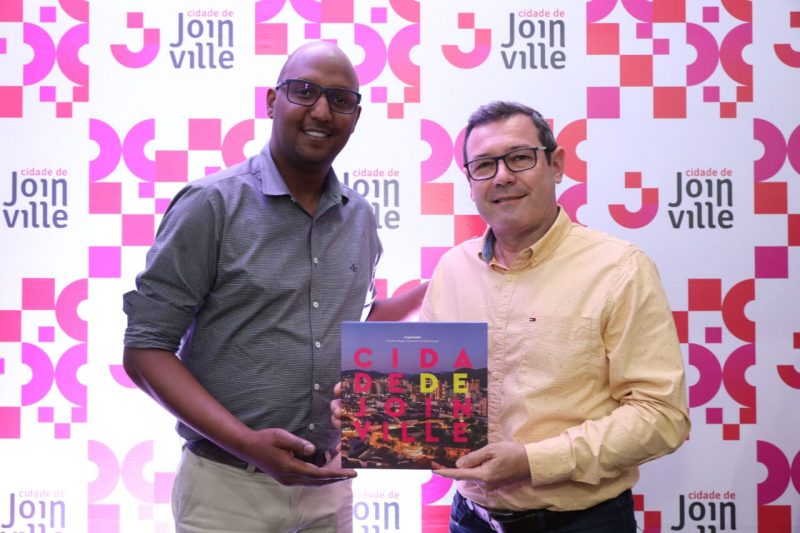 Presidente do Convention, Ozei Silva, e o diretor regional do Grupo ND, Silvano Silva – Foto: Andr&eacute; Kopsch/Divulga&ccedil;&atilde;o