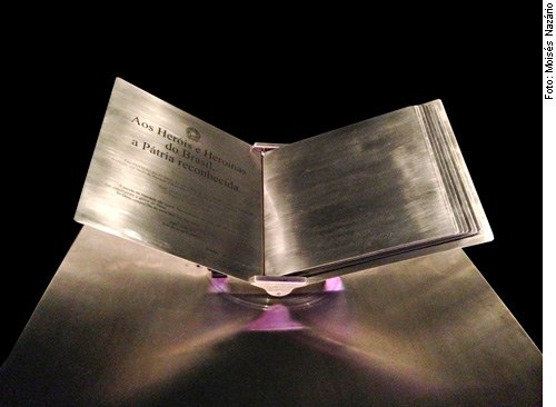 Livro de a&ccedil;o com os her&oacute;is e hero&iacute;nas da p&aacute;tria em exibi&ccedil;&atilde;o em Bras&iacute;lia – Foto:&nbsp; Mois&eacute;s Naz&aacute;rio/ Ag&ecirc;ncia Senado/Divulga&ccedil;&atilde;o ND