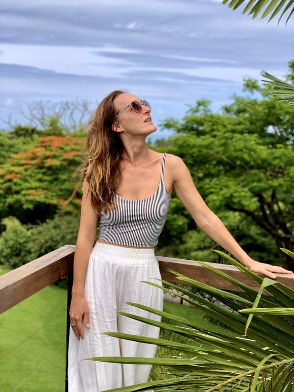 Cosmopolita, a hist&oacute;ria de vida de Maria Ana transita por muitas cidades ao redor do mundo – Foto: J&uacute;lio Moura/Divulga&ccedil;&atilde;o/ND