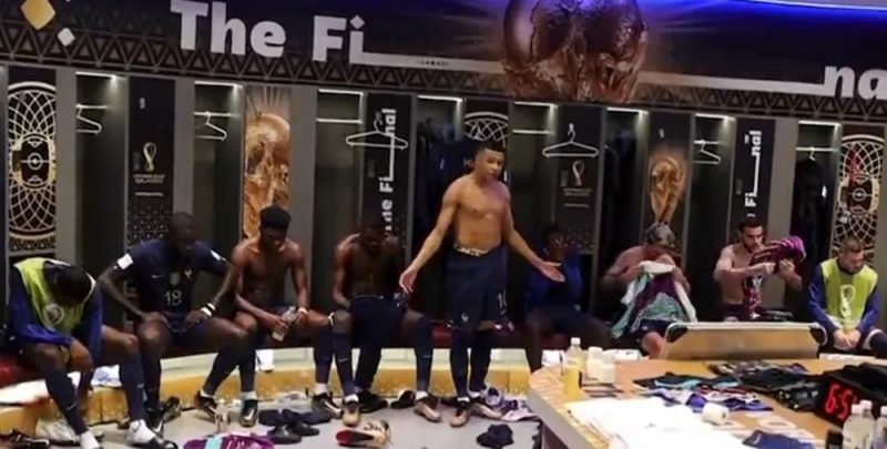 Vídeo flagra Mbappé pistola com os companheiros no intervalo da final da Copa do Mundo