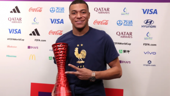 Mbappé vai cumprir o contrato e planeja fazer um documentário do