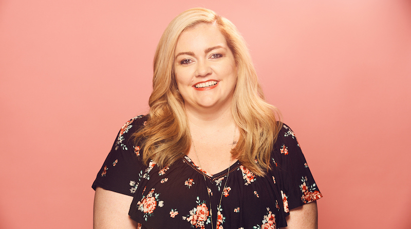 Colleen Hoover lidera lista de livros mais vendidos
