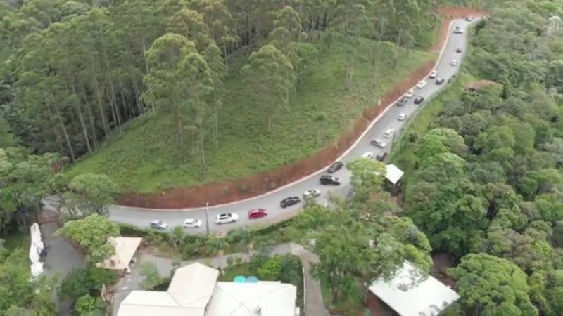 Rota alterativa para fugir de tr&acirc;nsito no Morro do Boi tamb&eacute;m tem congestionamento – Foto: Reprodu&ccedil;&atilde;o/ND