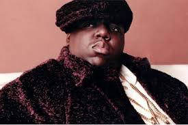 Notorious B.I.G. foi um rapper americano cujo trabalho tem sido amplamente elogiado como um dos maiores da hist&oacute;ria do hip hop. Ele foi v&iacute;tima de viol&ecirc;ncia em 1997, quando foi assassinado a tiros em um drive-by em Los Angeles, Calif&oacute;rnia – Foto: Reprodu&ccedil;&atilde;o