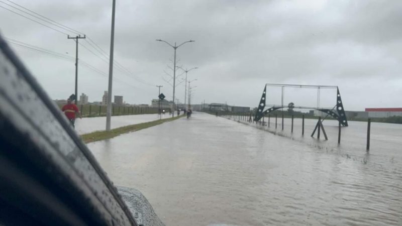 Palho&ccedil;a registra pontos de alagamento – Foto: Matheus Schneider