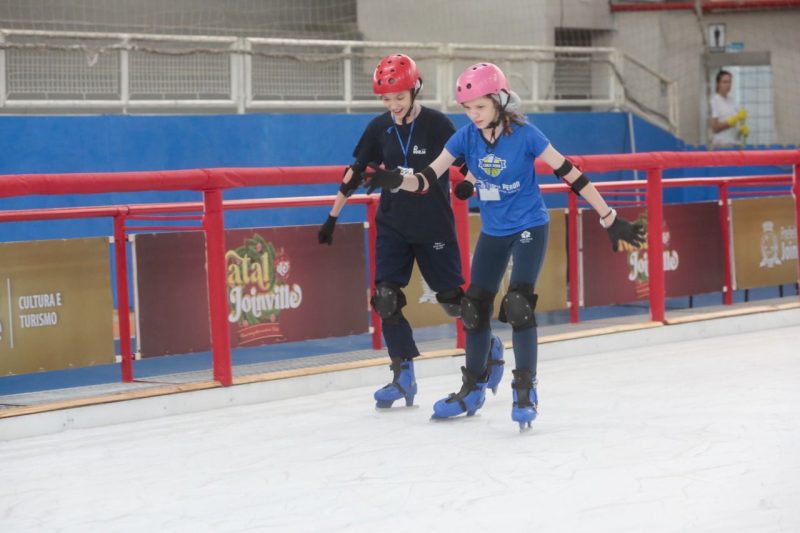 Patina&ccedil;&atilde;o no gelo em Joinville faz parte da programa&ccedil;&atilde;o de Natal – Foto: Prefeitura de Joinville/Divulga&ccedil;&atilde;o