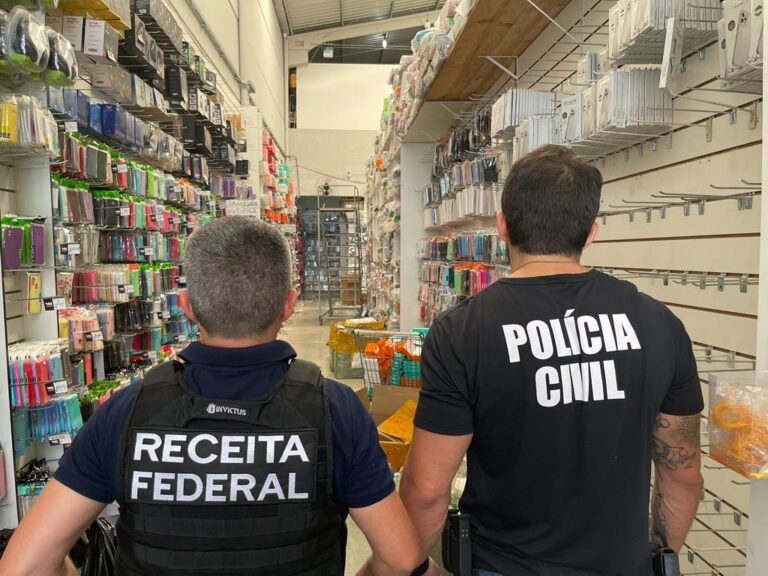 Receita apreende mais de R$ 2 milh&otilde;es em eletr&ocirc;nicos contrabandeados em Itaja&iacute; – Foto: Pol&iacute;cia Civil/Divulga&ccedil;&atilde;o/ND