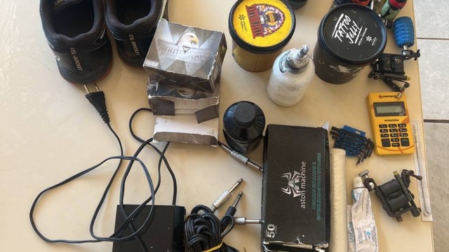 O homem teria sido atingido por paulados e ap&oacute;s foi detido em Chapec&oacute;. &mdash; Foto: Pol&iacute;cia Militar/Reprodu&ccedil;&atilde;o/ND