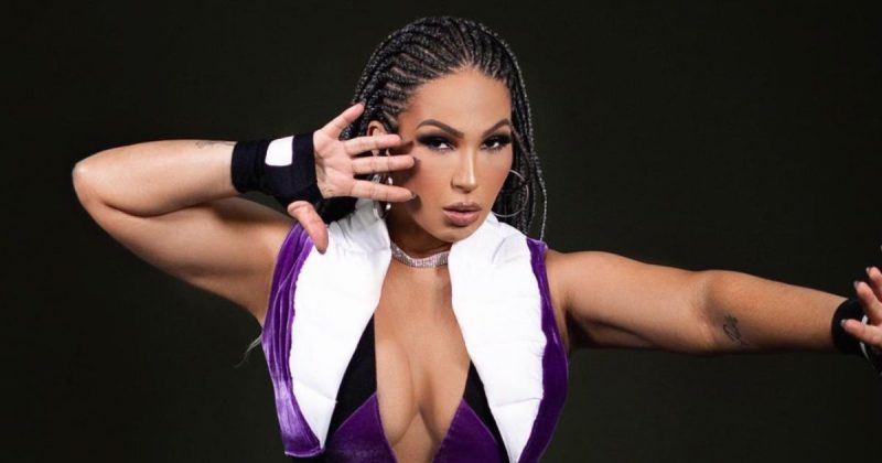 Foi um susto, mas a funkeira Valesca Popozuda teve que ser internada às pressas, após sentir desconforto durante um show. “Precisei trocar minha prótese correndo”, escreveu à época – Foto: Reprodução