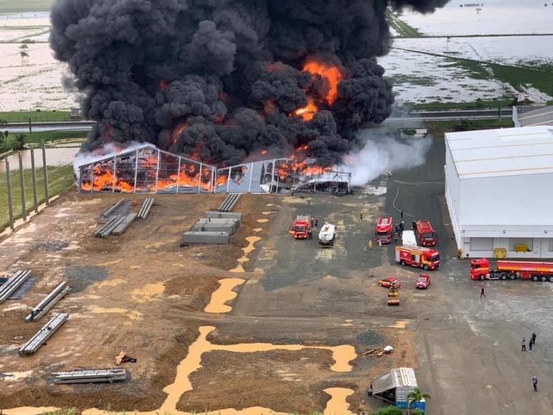 Imagem mostra a propor&ccedil;&atilde;o do inc&ecirc;ndio em empresa de Penha – Foto: Reprodu&ccedil;&atilde;o/ND