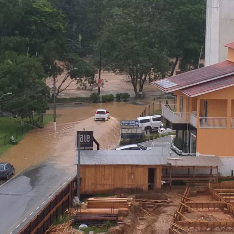 Semana começa com chuva em todas as regiões do RS. Veja em Júlio de  Castilhos. - Alcir 61