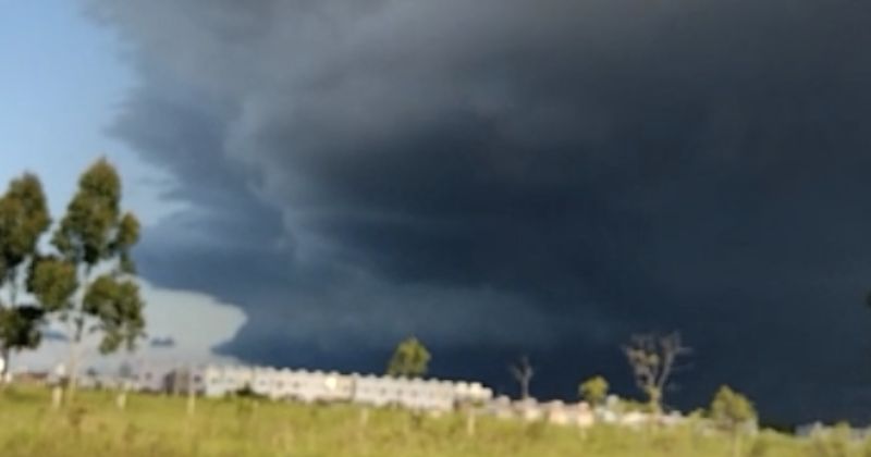 Nuvem assustou moradores de SC pelo tamanho e cor – Foto: Reprodu&ccedil;&atilde;o/Internet/ND