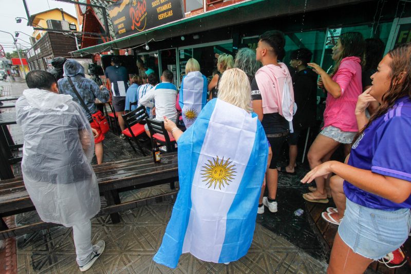 Los argentinos se reunieron en Canasvieras, en el norte de la isla.  Foto: Leo Munhos/NT