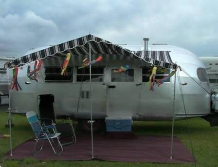 No sonho americano de Evelyn, sai mans&atilde;o e entra trailer – Foto: Reprodu&ccedil;&atilde;o