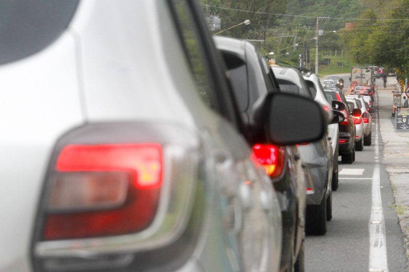 Quem escolhe o carro, precisa de paci&ecirc;ncia – Foto: Leo Munhoz/ND