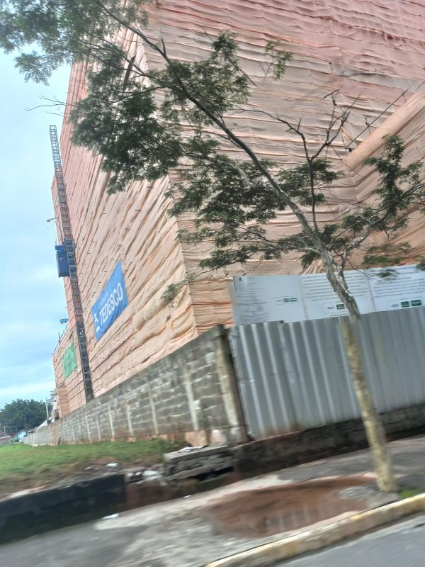 Pr&eacute;dio chama aten&ccedil;&atilde;o dos motoristas que cruzam a Marqu&ecirc;s de Olinda. – Foto: Divulga&ccedil;&atilde;o/ND