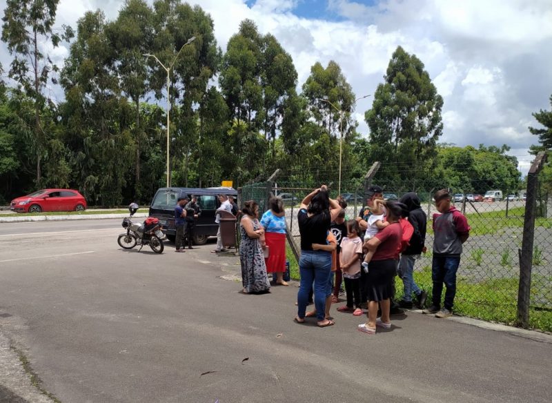 Assist&ecirc;ncia Social do munic&iacute;pio foi acionada para prestar atendimento &agrave;s pessoas – Foto: PRF/Divulga&ccedil;&atilde;o