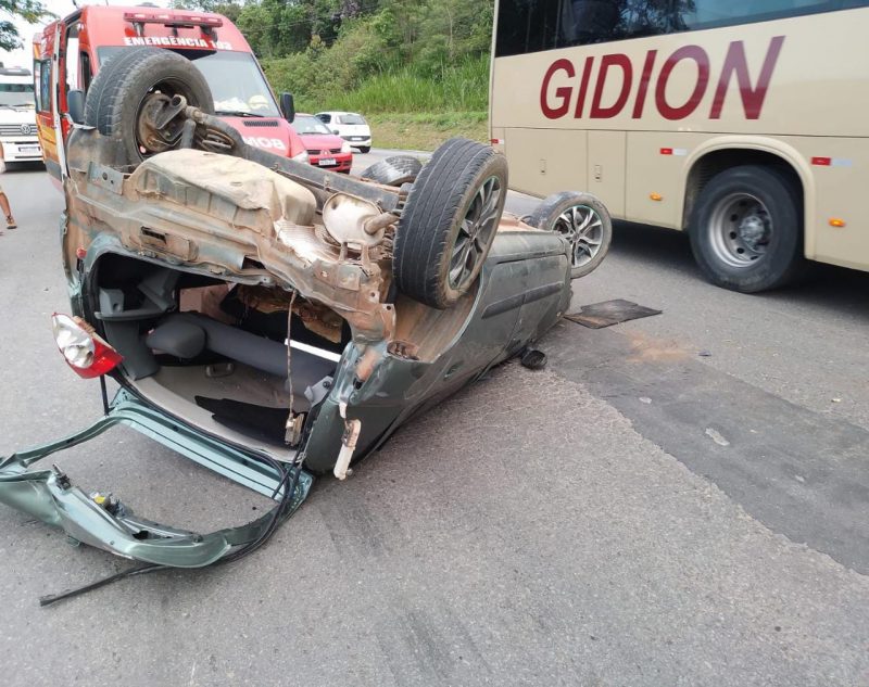 V&iacute;timas estavam dentro do ve&iacute;culo – Foto: Reprodu&ccedil;&atilde;o/Internet/ND