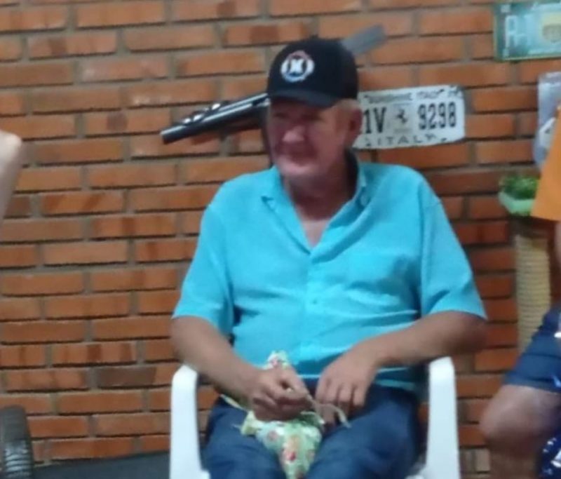 Homem acabou caindo ap&oacute;s telhado ceder – Foto: Redes Sociais/Divulga&ccedil;&atilde;o/ND