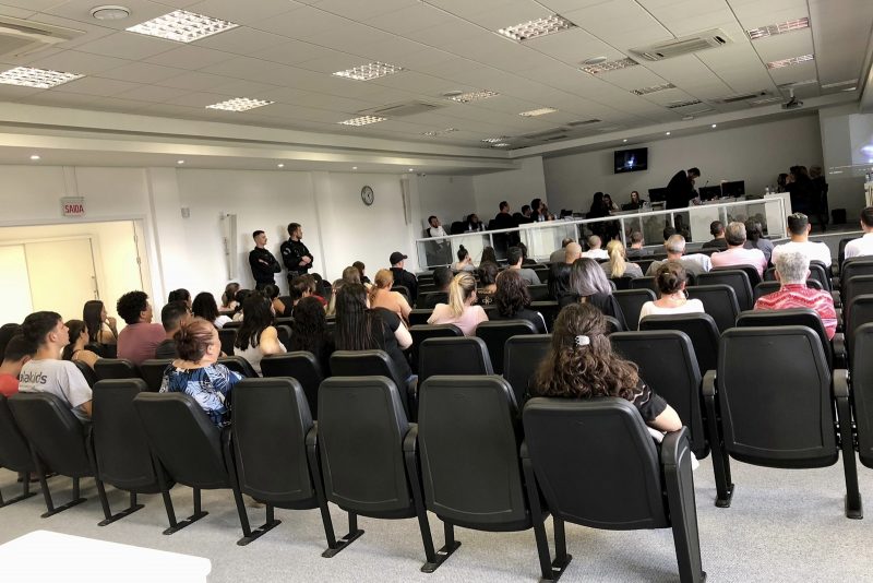 Em j&uacute;ri de 33 horas, sete r&eacute;us s&atilde;o condenados por homic&iacute;dio em Gaspar – Foto: Divulga&ccedil;&atilde;o/Comarca de Gaspar