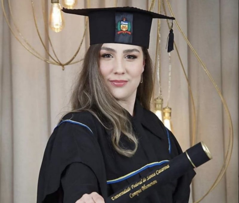 Professora de Blumenau morreu v&iacute;tima de afogamento em Celso Ramos, na Grande Florian&oacute;polis – Foto: Reprodu&ccedil;&atilde;o/Internet/ND