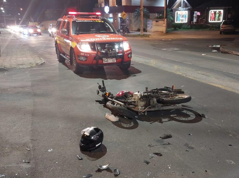 Acidente deixou motociclista gravemente ferida – Foto: Divulga&ccedil;&atilde;o/Corpo de Bombeiros/ND