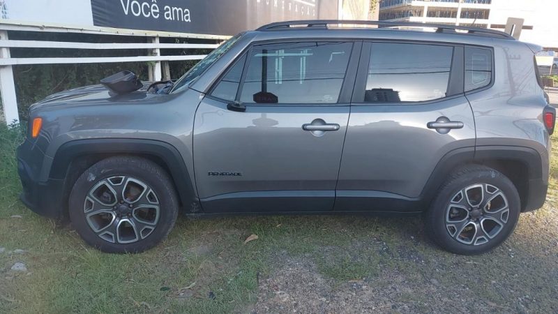 Acidente entre carro e moto na praia Brava terminou em briga – Foto: Pol&iacute;cia Militar/Reprodu&ccedil;&atilde;o/ND