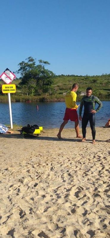 Corpo de homem que morreu afogado &eacute; encontrado em lagoa em Jaguaruna – Foto: Divulga&ccedil;&atilde;o/Corpo de Bombeiros Militar