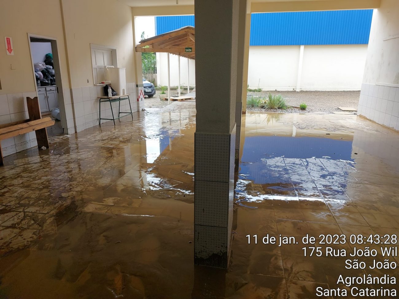 Casa, empresa e escola foram atingidas pela forte chuva em Agrolândia - Defesa Civil Agrolândia/Reprodução/ND