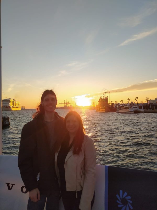 O casal esteve na Vila da Regata de Alicante antes da largada da The Ocean Race – Foto: Aline Silva/Reprodu&ccedil;&atilde;o/ND