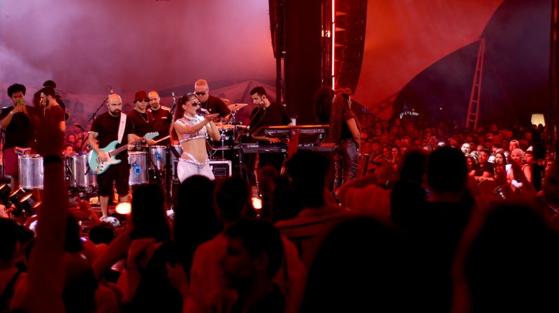 Turn&ecirc; Ensaios da Anitta vai do pop ao funk – Foto: Gustavo Bruning/ND