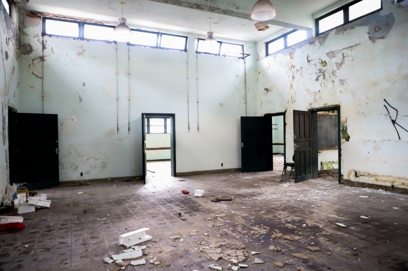 Sala do pr&eacute;dio da antiga Escola Antonieta de Barros, no Centro de Florian&oacute;polis – Foto: Pedro Perez/Divulga&ccedil;&atilde;o/ND