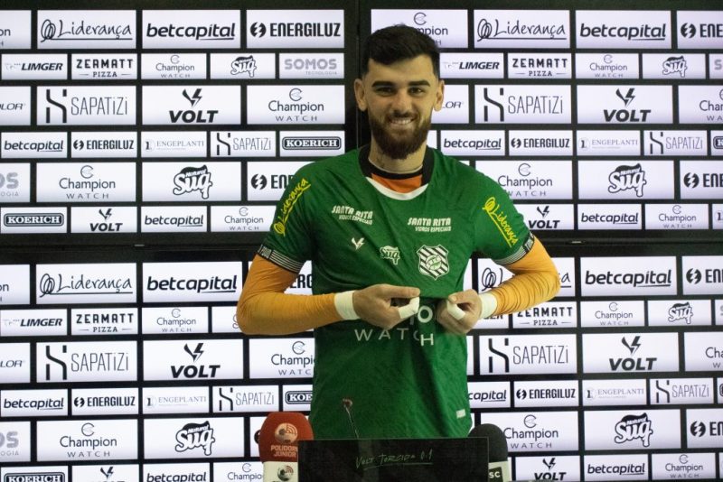 Goleiro Thiago, do Figueirense; chegou proveniente do Fluminense – Foto: FFC/Divulga&ccedil;&atilde;o/ND