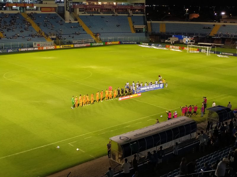 Ava&iacute; e Cambori&uacute;: 5.143 pessoas estiveram no est&aacute;dio da Ressacada para o jogo diante do vice-campe&atilde;o estadual – Foto: Ian Sell/ND