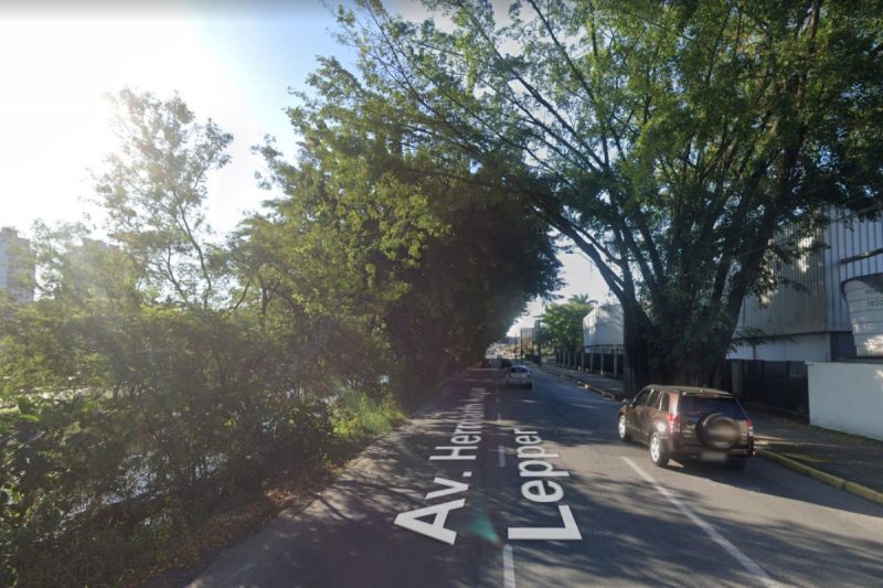 Estupro aconteceu na tarde de segunda-feira (9), enquanto v&iacute;tima caminhava pela rua – Foto: Reprodu&ccedil;&atilde;o/Google Earth