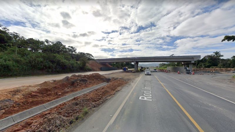 ‘Risco di&aacute;rio’: cruzamento entre Navegantes e Luiz Alves permanece interditado – Foto: Google Maps/Reprodu&ccedil;&atilde;o/ND