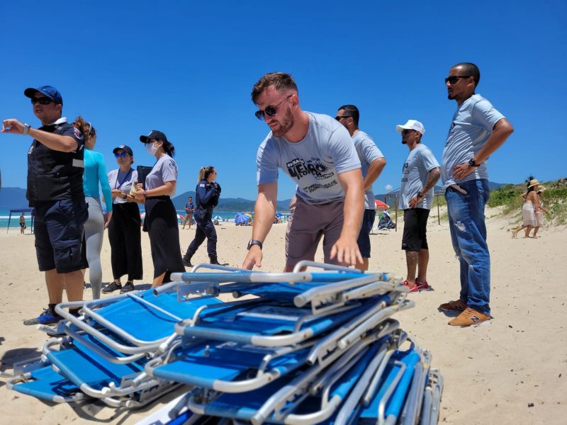 A&ccedil;&atilde;o foi realizada em praia do Norte da Ilha de SC – Foto: Divulga&ccedil;&atilde;o/ND