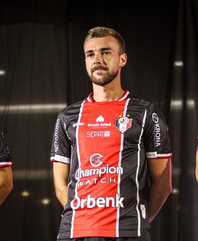 Andr&eacute; Baumer &eacute; titular absoluto na zaga tricolor – Foto: JEC/Divulga&ccedil;&atilde;o/ND