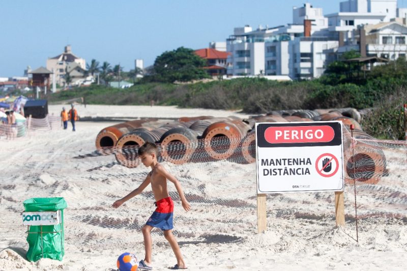 Canteiro de obras para alargamento na Praia dos ingleses – Foto: Leo Munhoz/ND