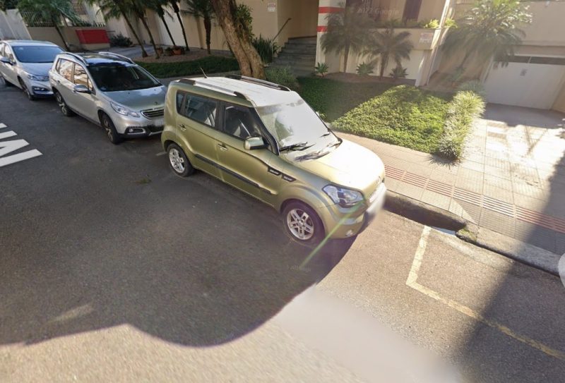 Onde o ve&iacute;culo est&aacute; estacionado – Foto: Google Maps/Reprodu&ccedil;&atilde;o/ND