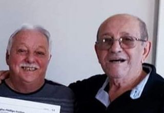 Cavalazzi e Suenes, em foto atual, foram companheiros do Neri no t&iacute;tulo Citadino do Ava&iacute; de 1963. – Foto: Renato &Aacute;vila