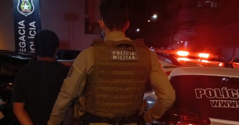 Homem foi preso ao socar ex-namorada no rosto – Foto: Pol&iacute;cia Militar/Divulga&ccedil;&atilde;o