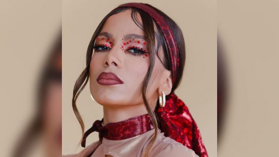 Anitta usa figurino inspirado em heroína de SC: &#39;Icônico&#39;; veja imagens